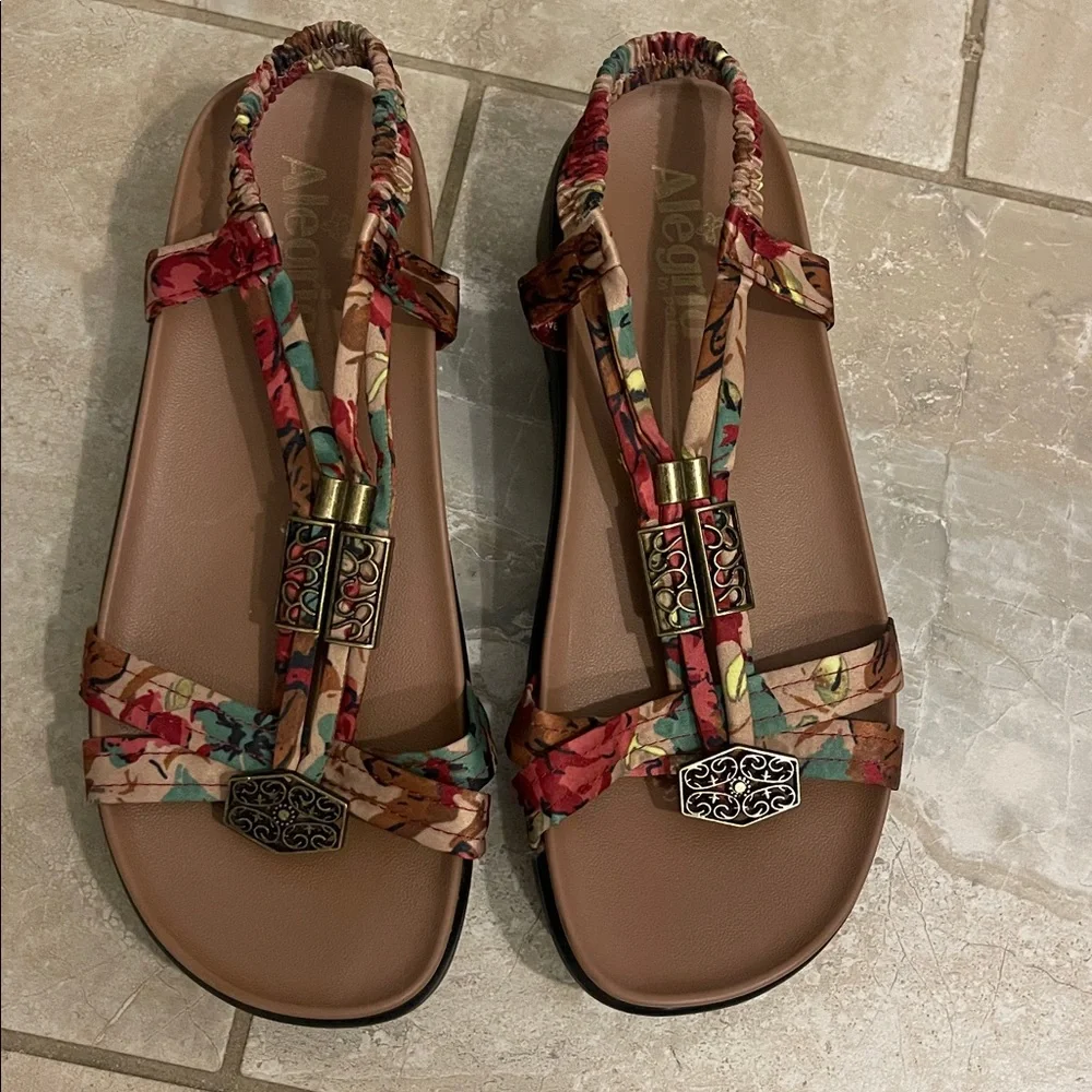 ALEGRIA Roz Get Away Tan Tropical Print Slingback Platform Sandals 37/7-7.5 Boho